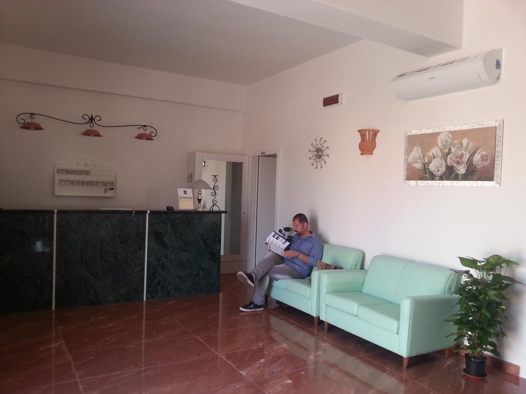 Agriturismo Tenuta Don Giovanni Melendugno Buitenkant foto