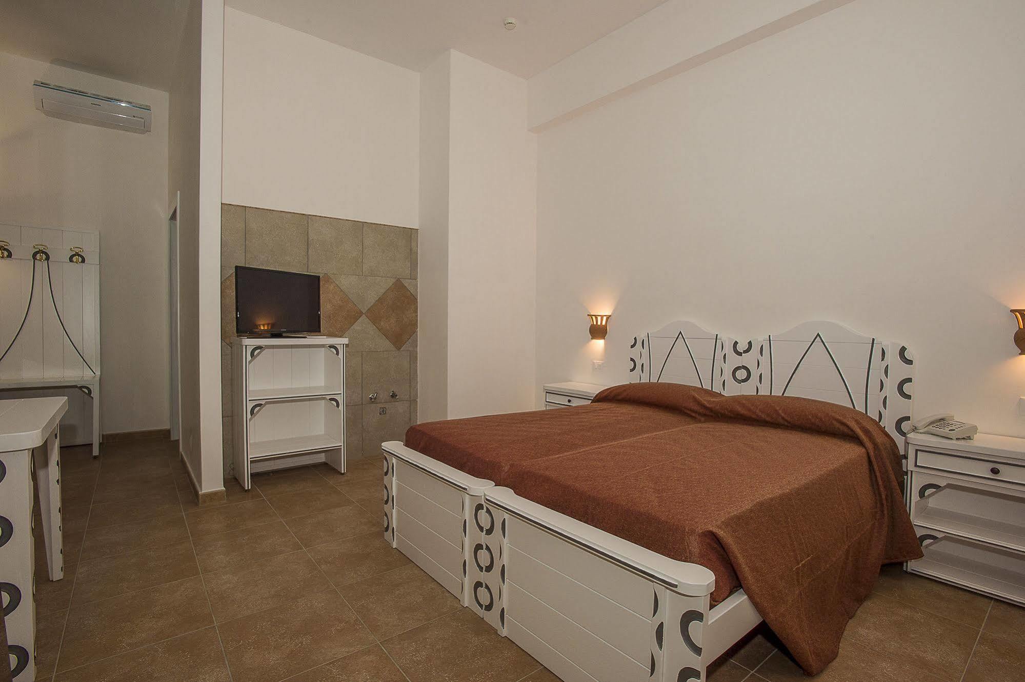 Agriturismo Tenuta Don Giovanni Melendugno Buitenkant foto