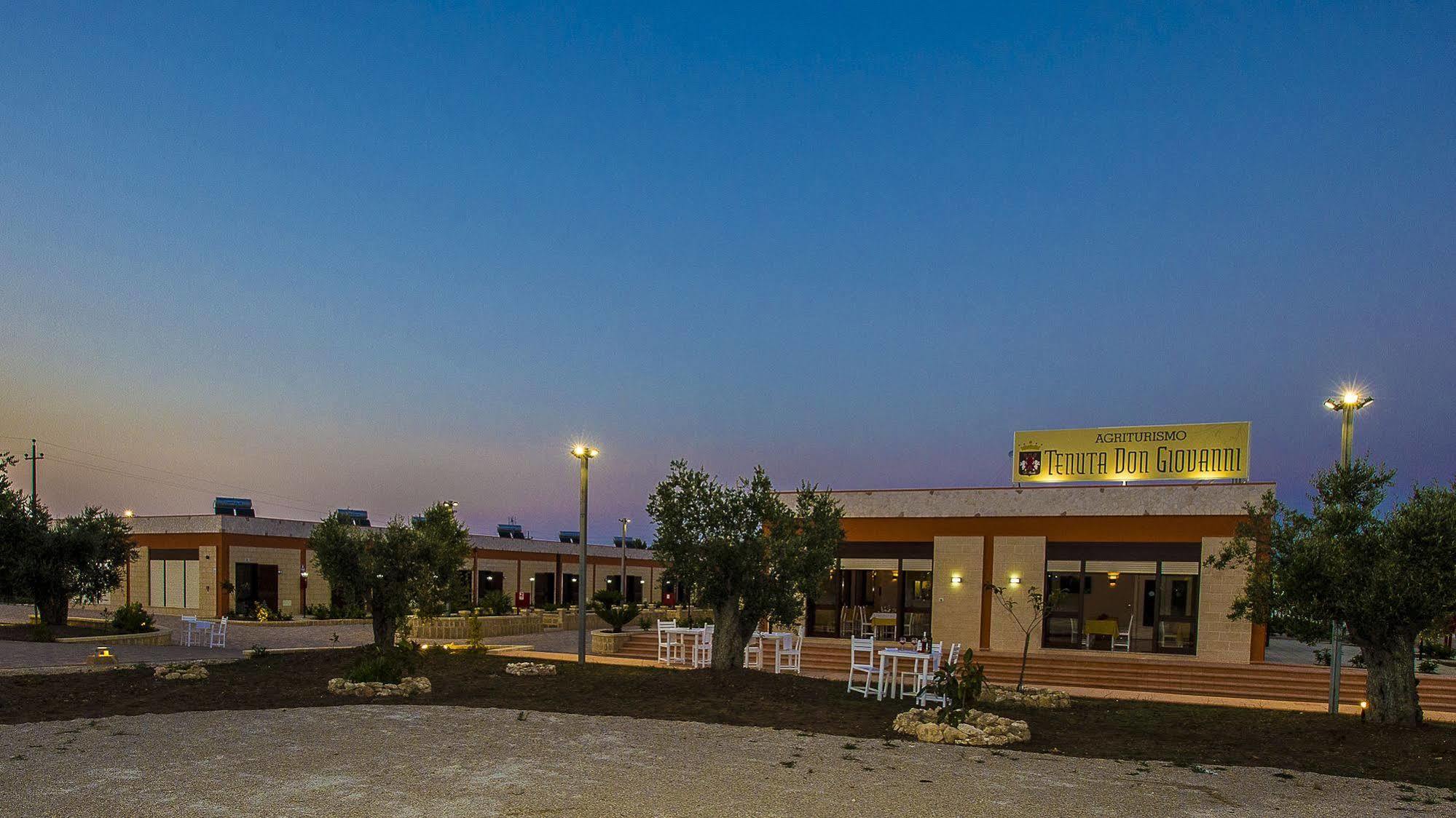 Agriturismo Tenuta Don Giovanni Melendugno Buitenkant foto